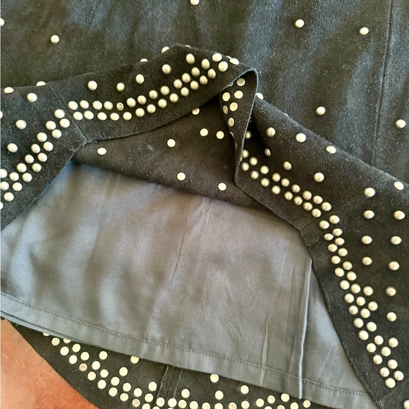 Free People 100% Real Genuine Suede Leather Studded Scalloped Mini Skirt Sz 10 - Picture 8 of 9